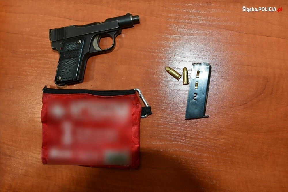 To już oficjalne! Policja zatrzymała trzy osoby związane ze sprawą Łukasza Porwolika. Dwóch mężczyzn i kobieta zostali oskarżeni o zabójstwo 35-letniego Łukasza.