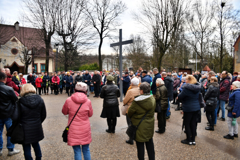 [ZDJĘCIA] Za nami procesje Drogi Krzyżowej ulicami Rudy Śląskiej