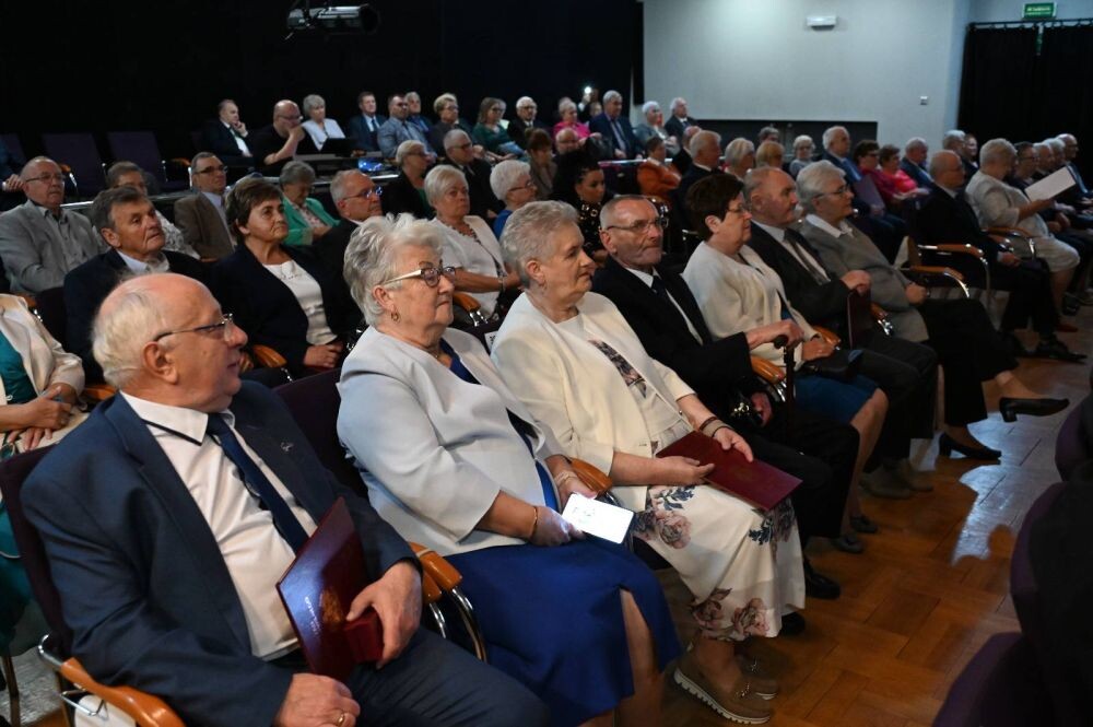 Niemal 70 rudzkich małżeństw świętowało Złote Gody!/fot. FB Michał Pierończyk