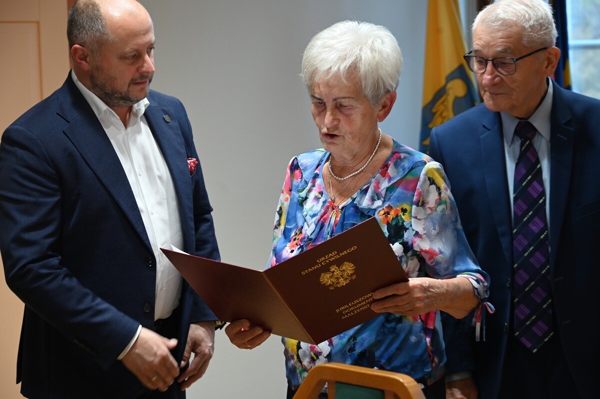 Jubileusze małżeńskie w Urzędzie Miasta. Wzruszające spotkanie z parami z wieloletnim stażem. / fot. UM Ruda Śląska