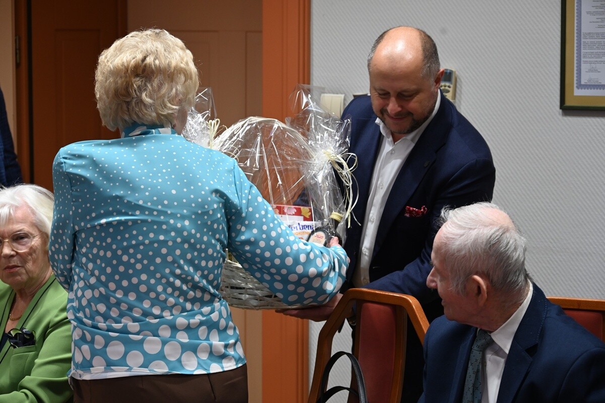 Jubileusze małżeńskie w Urzędzie Miasta. Wzruszające spotkanie z parami z wieloletnim stażem. / fot. UM Ruda Śląska