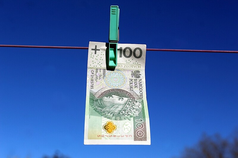 Znalazłeś 100 złotych - jest twoje! Znalazłeś 101 zł - musisz...